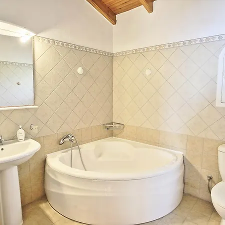 Astarti Villa Viggla